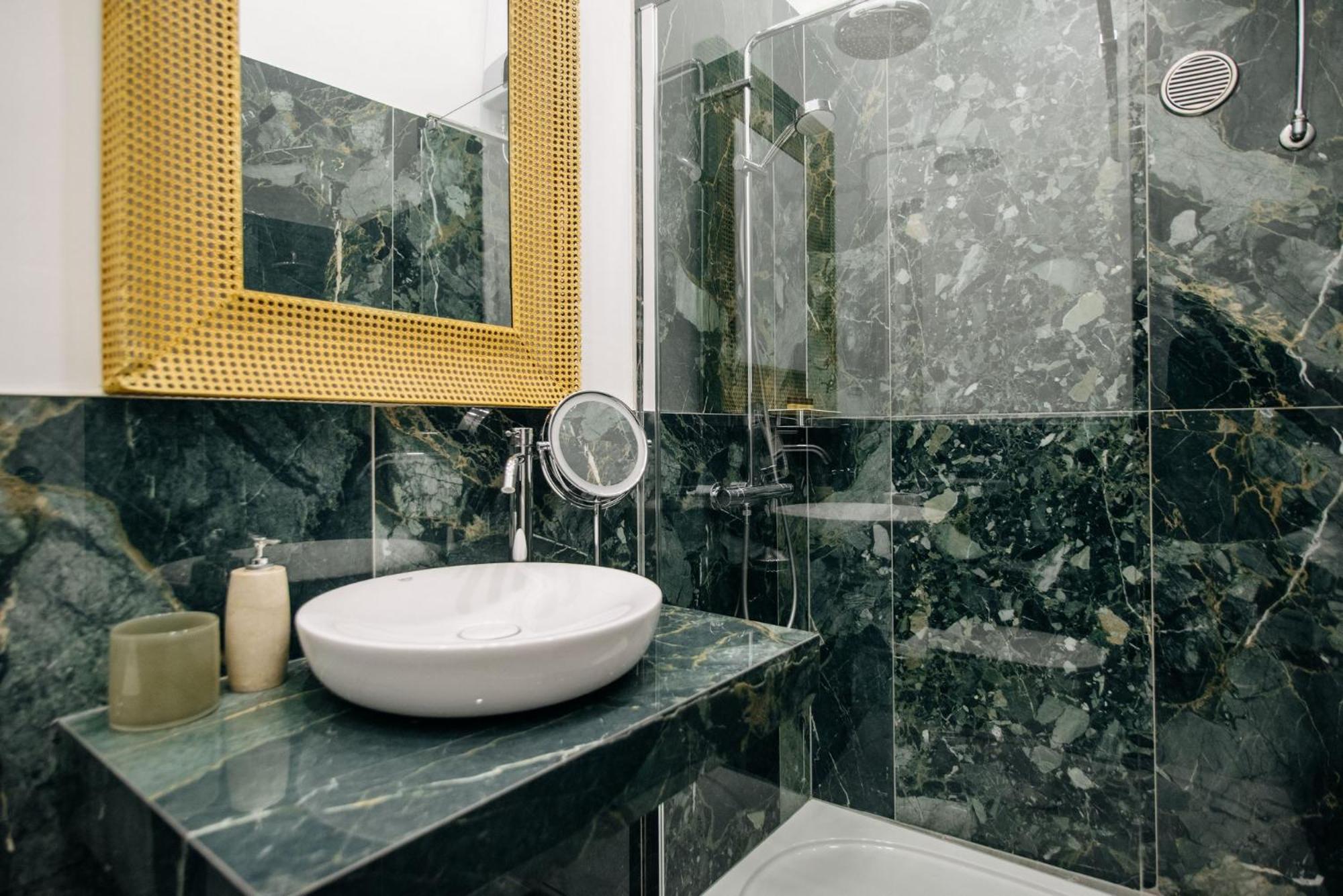Central W Apartment & Rooms By Duhomes ดูบรอฟนิก ภายนอก รูปภาพ
